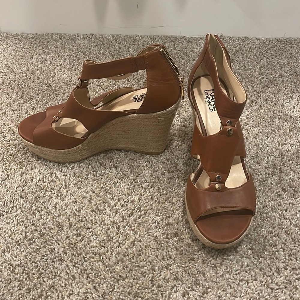 Brown wedges